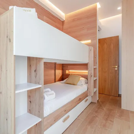 Sandora Breeze - Calm Near & Old Town