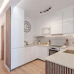 Sandora Breeze - Calm Stay Near Beach & Old Town