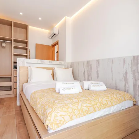 Sandora Breeze - Calm Near & Old Town *
